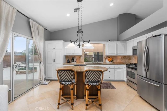 4021 Larkspur, Rialto, CA 92377