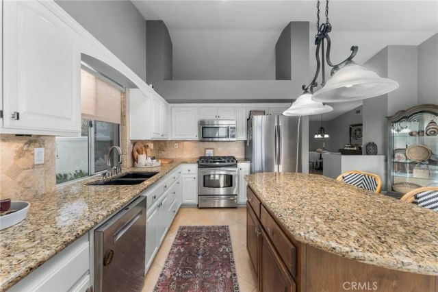 4021 Larkspur, Rialto, CA 92377