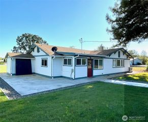5177 Jackson Highway, Toledo, WA 98591