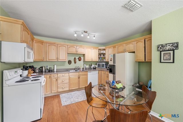 1108 Canyon Drive, New Braunfels, TX 78130