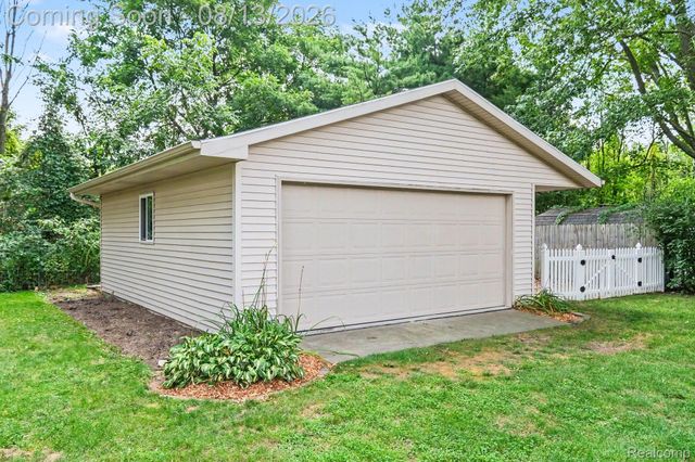 10361 Coldwater Road, Flushing Charter Township, MI 48433