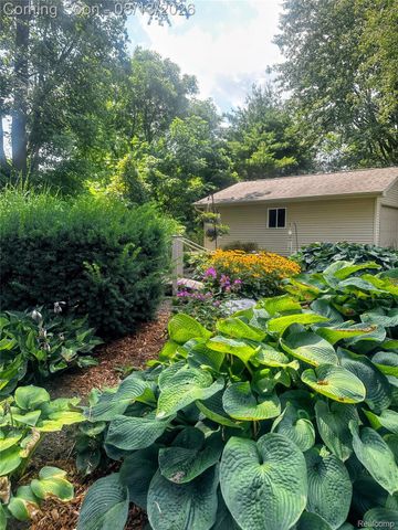 10361 Coldwater Road, Flushing Charter Township, MI 48433
