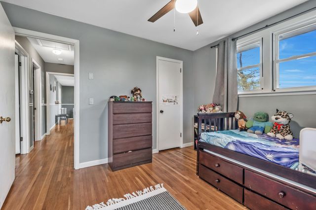 200 Bonnaoaks Dr, Hermitage, TN 37076