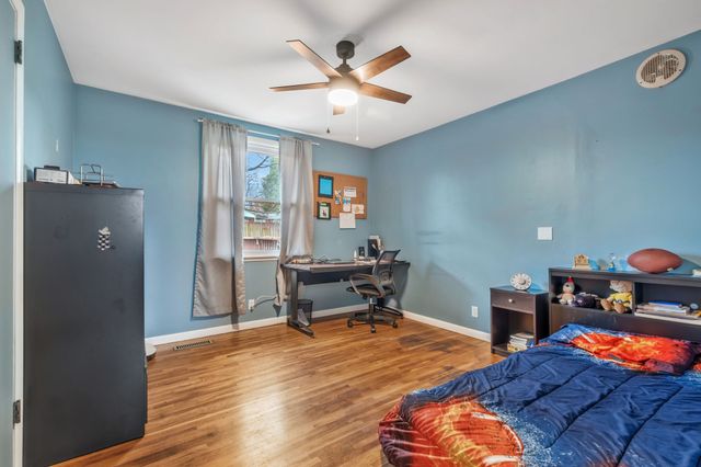 200 Bonnaoaks Dr, Hermitage, TN 37076