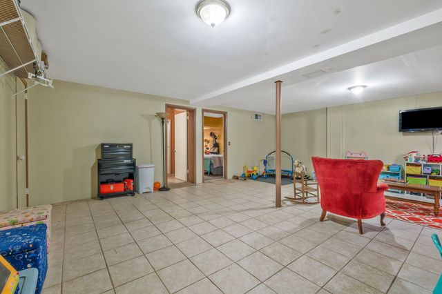 200 Bonnaoaks Dr, Hermitage, TN 37076