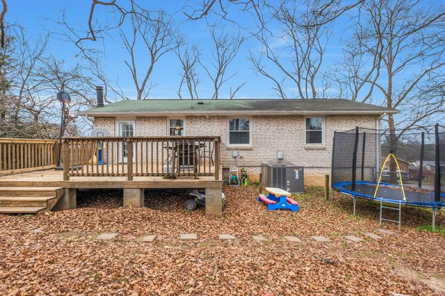 200 Bonnaoaks Dr, Hermitage, TN 37076