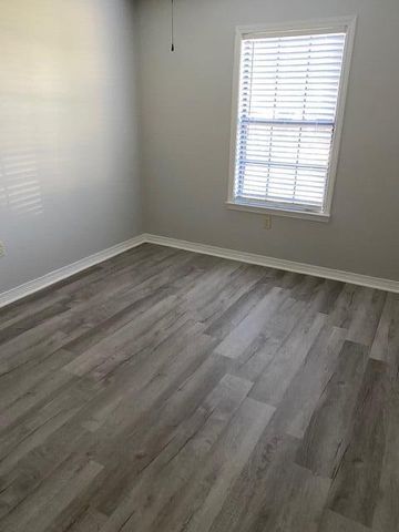 1123 Northview Drive, Crestview, FL 32536