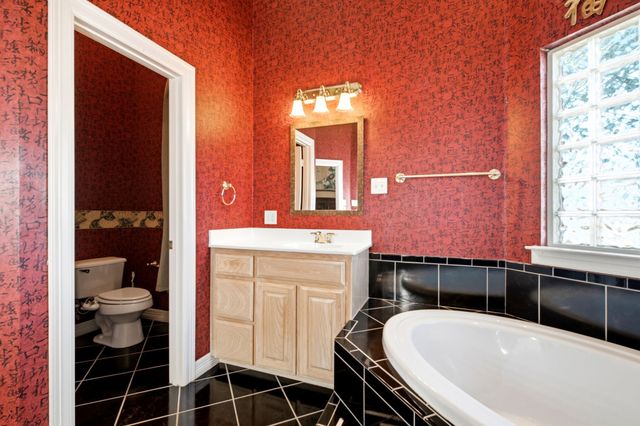 9439 Saint Johns Court, Pilot Point, TX 76258