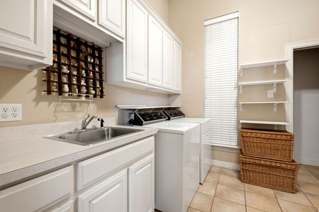 9439 Saint Johns Court, Pilot Point, TX 76258