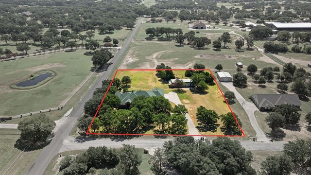 9439 Saint Johns Court, Pilot Point, TX 76258