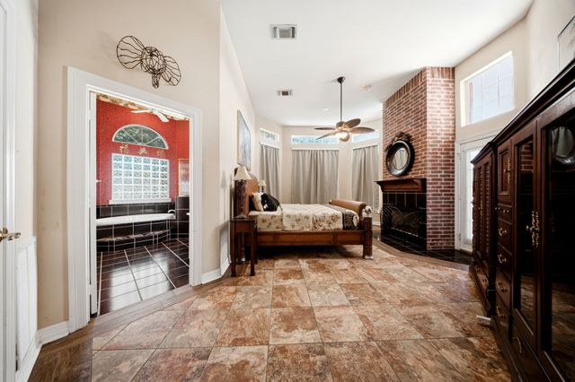 9439 Saint Johns Court, Pilot Point, TX 76258