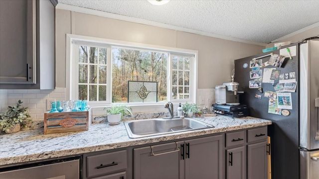 212 Highland Drive, Huntsville, TX 77320