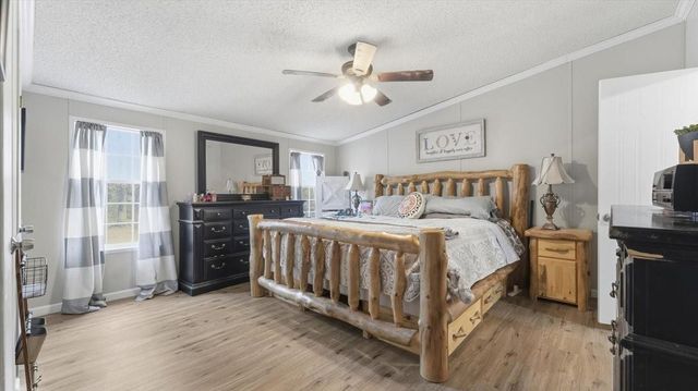 212 Highland Drive, Huntsville, TX 77320