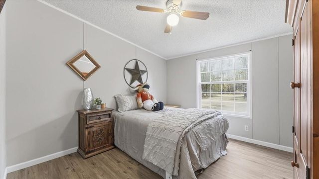 212 Highland Drive, Huntsville, TX 77320