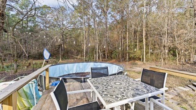 212 Highland Drive, Huntsville, TX 77320