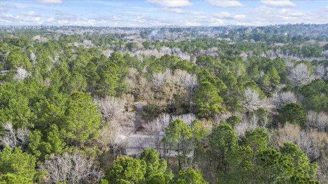 212 Highland Drive, Huntsville, TX 77320