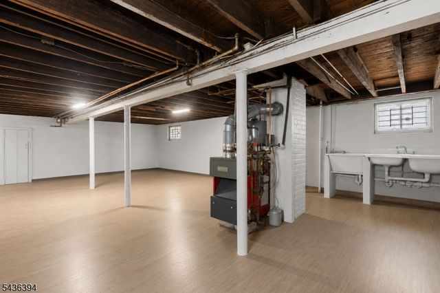 62 Vreeland Ave, Clifton City, NJ 07011