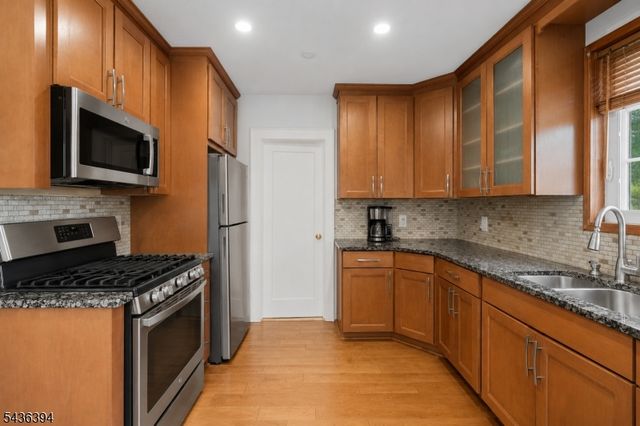 62 Vreeland Ave, Clifton City, NJ 07011