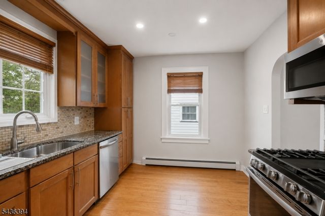62 Vreeland Ave, Clifton City, NJ 07011