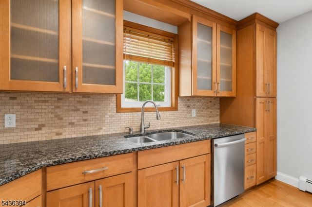 62 Vreeland Ave, Clifton City, NJ 07011