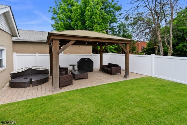 62 Vreeland Ave, Clifton City, NJ 07011
