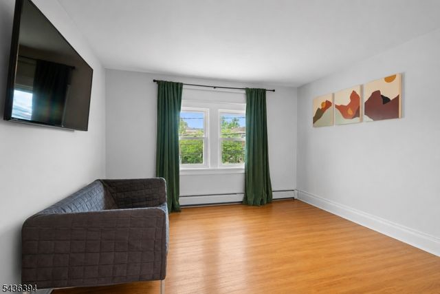62 Vreeland Ave, Clifton City, NJ 07011