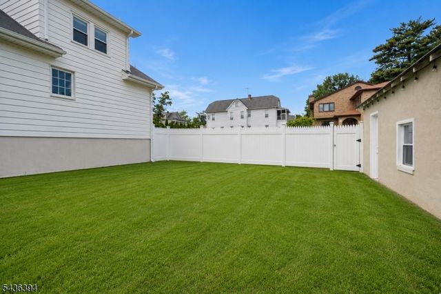 62 Vreeland Ave, Clifton City, NJ 07011