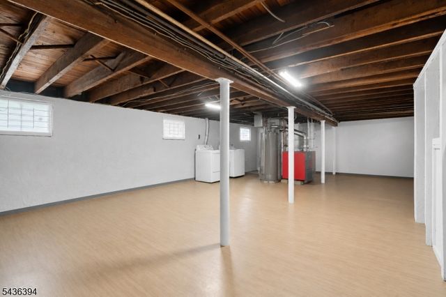 62 Vreeland Ave, Clifton City, NJ 07011