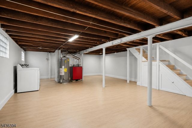 62 Vreeland Ave, Clifton City, NJ 07011