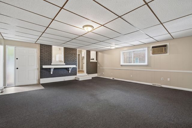 6542 S Mccook Avenue, Hammond, IN 46323