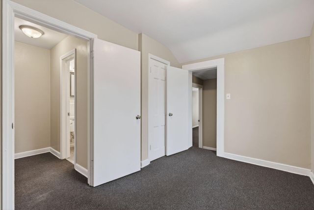 6542 S Mccook Avenue, Hammond, IN 46323