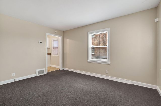 6542 S Mccook Avenue, Hammond, IN 46323