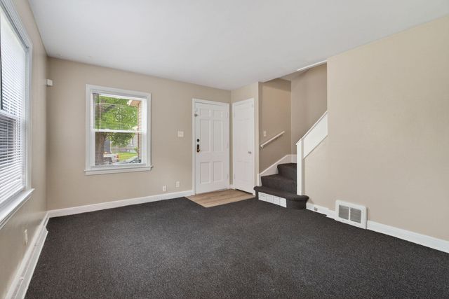 6542 S Mccook Avenue, Hammond, IN 46323