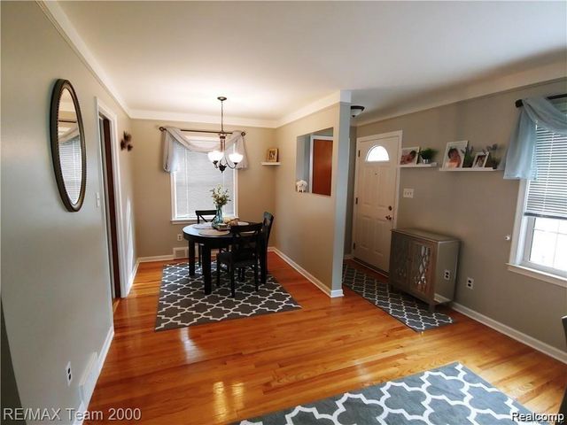 1729 Walnut Street, Dearborn, MI 48124