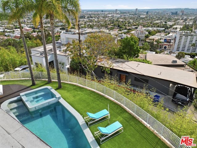 8411 Hollywood Boulevard, Los Angeles, CA 90069