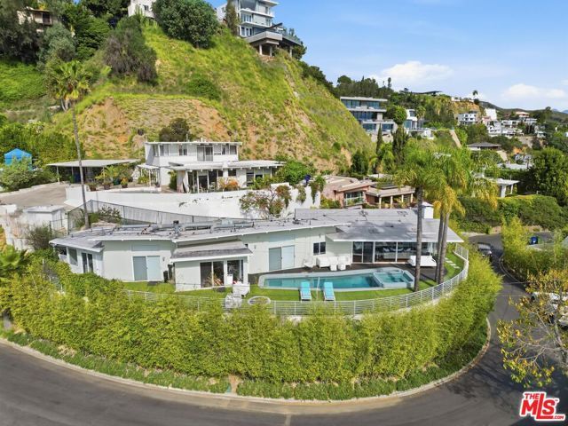 8411 Hollywood Boulevard, Los Angeles, CA 90069