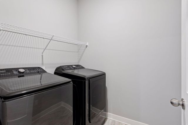 1353 Chestnut Circle, Carver, MN 55315