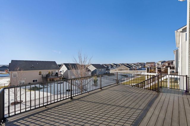 1353 Chestnut Circle, Carver, MN 55315