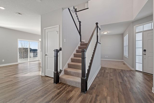 1353 Chestnut Circle, Carver, MN 55315