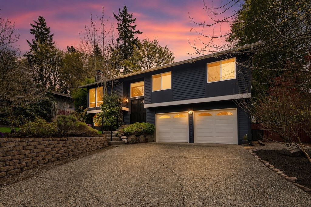 16611 NE 108th Place, Redmond, WA 98052