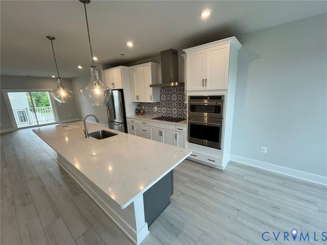 551 Munson Woods Walk, Glen Allen, VA 23233