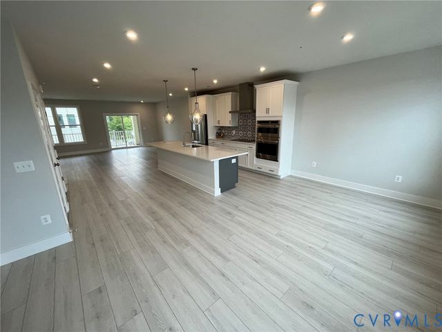 551 Munson Woods Walk, Glen Allen, VA 23233
