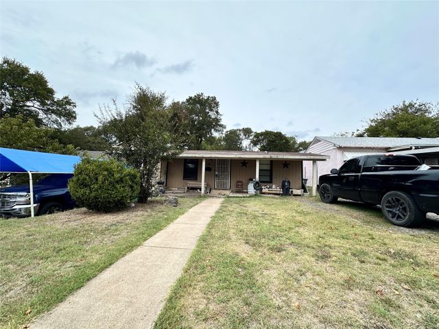 1307 Neptune Road, Dallas, TX 75216
