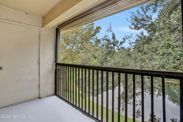 7 ARBOR CLUB Drive 317, Ponte Vedra Beach, FL 32082