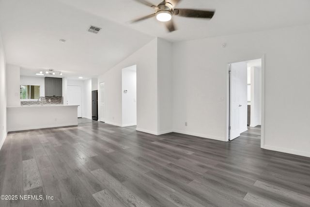 7 ARBOR CLUB Drive 317, Ponte Vedra Beach, FL 32082