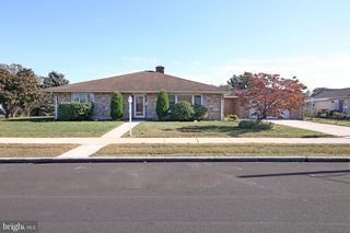 814 E OAK ST, Palmyra, PA 17078