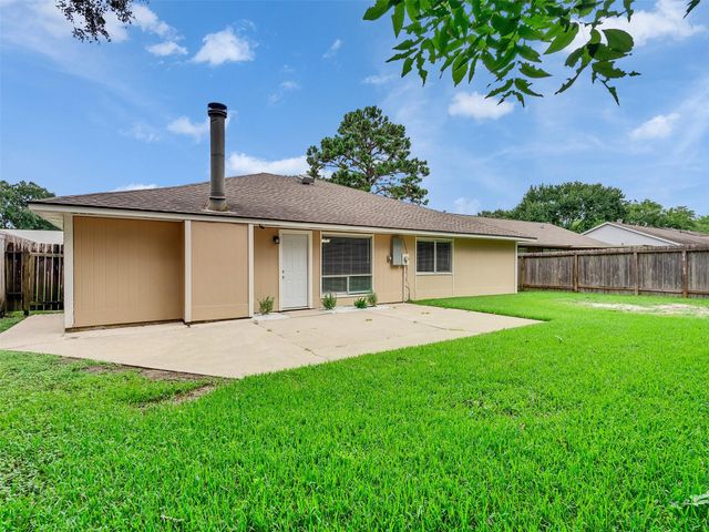 7330 Daylight Lane, Houston, TX 77095