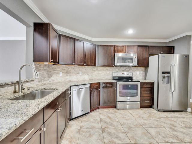 7330 Daylight Lane, Houston, TX 77095