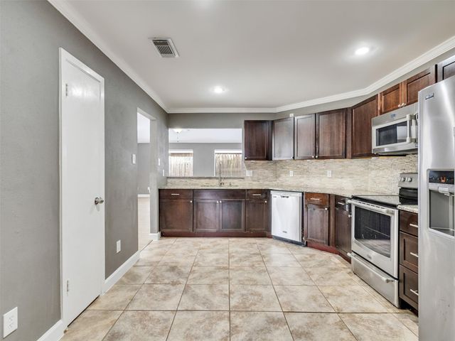 7330 Daylight Lane, Houston, TX 77095