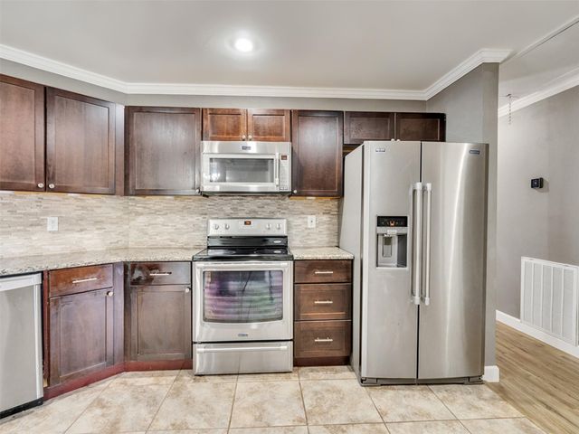 7330 Daylight Lane, Houston, TX 77095